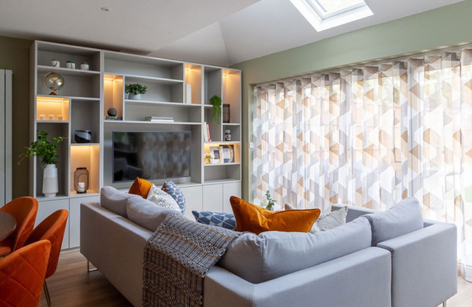 Burnt House - Raspberry Interior Design